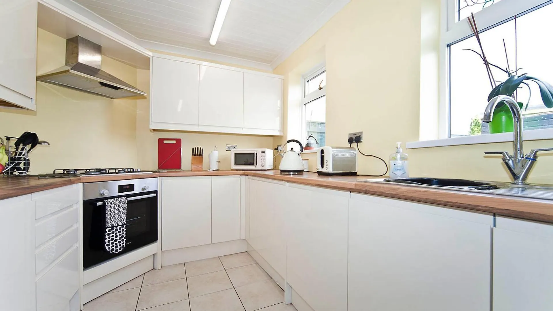 Illume Lets Villa Stockton-on-Tees Holiday home