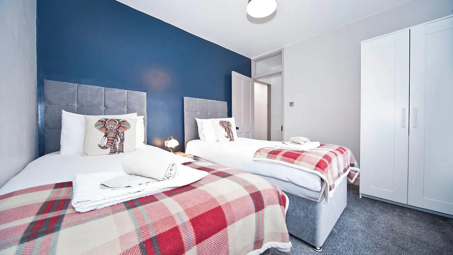 Illume Lets Villa Stockton-on-Tees 0*,